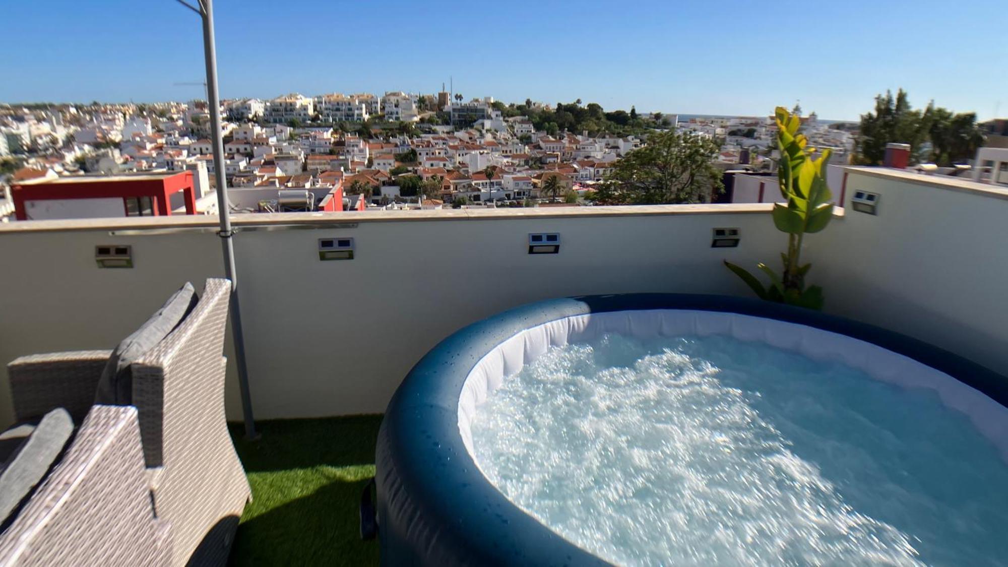 Apartment Beta - 2 Bedrooms, Private Rooftop Patio With Hot Tub, Bbq And View Ferragudo  Bagian luar foto